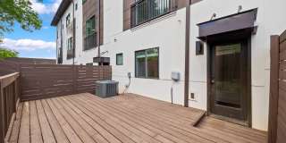 Luxury with contemporary style! This 3 bedroom 3.5 bath Condo in the East End Optimist Park Community of Charlotte is a gem! Gallery 23