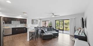 5550 Coach House Circle Gallery 3