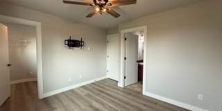 Beautifully Updated 3 Bed, 2.5 Bath Townhome in Monroe Gallery 21