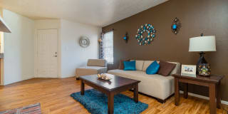 Oak Tree Park Apartments Gallery 6