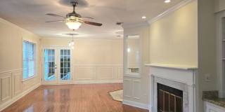 10017 Foxrun Rd Gallery 3