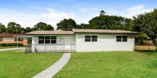 1101 NW 18th St Gallery 1