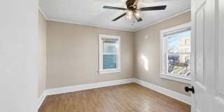 1452 Summit Street Gallery 10