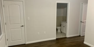 117 Miller Street Gallery 16