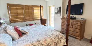 Seasonal/short term 3/2 renovated Ritz Carlton beauty with long water views Gallery 48