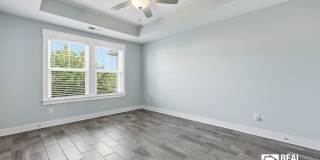 Oversized Kitchen + Prime Park Circle Location | 2BR Townhome Gallery 6