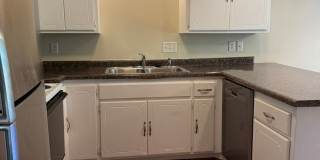 3 Bedroom Home in Maple Grove Gallery 6