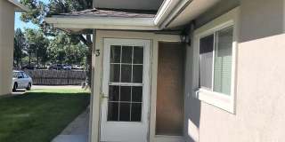 Cute Condo Close to Meadowood Mall Gallery 1