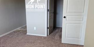 AV16564 AV16564 Gallery 29