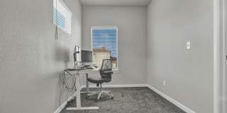 Upper Valley 2 Bedroom 2.5 Bath Gallery 38