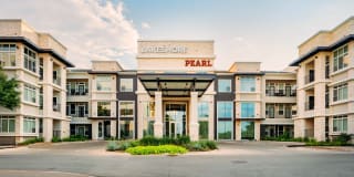 Lakeshore Pearl Gallery 43