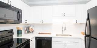 Avana Avebury Gallery 4