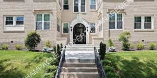 920 Ward Parkway Gallery 30