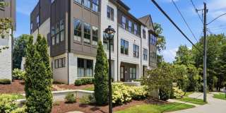 End-Unit Townhome with Private Rooftop Terrace in Myers Park!! Gallery 1