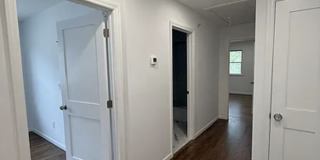 140 Rockwell St Gallery 6