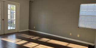 1927 CHENEY Court Gallery 12