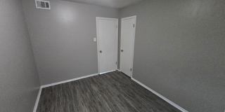 1001 Wright St Gallery 8