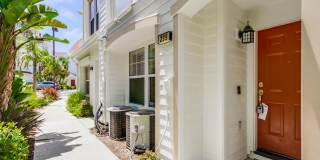 Available Now! Tri-Level 3 Bedroom 3.5 Bath Townhome!! Gallery 25