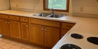 1214 S Dewey Street Gallery 6