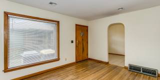 4716 E. Arbor Gallery 4