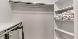 2812 Victoria Drive Gallery 22