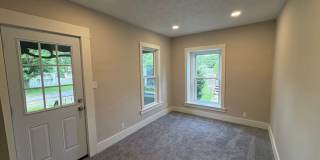 Three bedroom 1 1/2 bathroom single family home for rent Gallery 3
