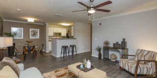 Stoneridge Farms Apartments Gallery 2