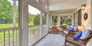 Luxury 4-bedroom - 4 bath with garage Gallery 24