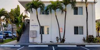 711 NE 2nd Ave Gallery 1