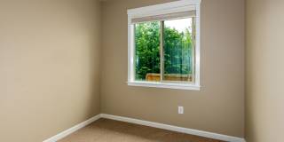 Garage, Backyard, 3 Bedroom - Now Leasing Gallery 9