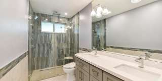 784 Dover Street Gallery 7