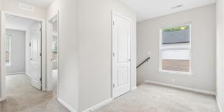 5 Lacrosse Street Gallery 12