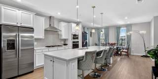 Luxurious 3 Bed 2.5 Bath Townhome In Beautiful Foster's Glen Gallery 11