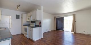 Waipio Gentry 2BR/1BA Ground-Floor Corner Unit with Large Lanai, A/C & Parking Gallery 8