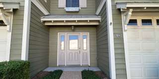 Charming 3 bed 2.5 bath townhouse Gallery 1