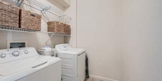 1 bed 1 bath w/ near DIA! $500 MOVE IN SPECIAL Gallery 9