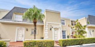 2421 Northeast 10th Street Gallery 2