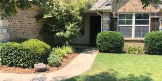 BEAUTIFUL HOME IN GREAT LOCATION! Gallery 1