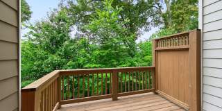 Stunning & Spacious Downtown Kennesaw Townhome 3 Bed 3.5 Bath w/2 Car Garage! Gallery 10