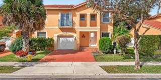 2302 NW 161st Ter Gallery 3