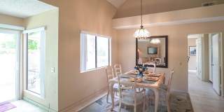 Beautifully Furnished Condo with Mountain Views Beautifully Furnished Condo with Mountain Views Gallery 12