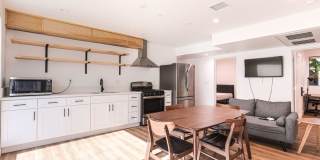 1607 W 35th Place - Co-Living Gallery 3