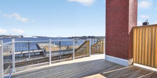 138 Bank Street Gallery 21