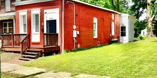 2 Bed 1 Bath - Renovated single family house in the Russell neighborhood 2 Bed 1 Bath - Renovated single family house in the Russell neighborhood Gallery 1