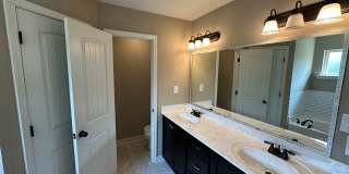 AVAILABLE NOW IN SOUTHAVEN! Spacious 4BR Home with Bonus Room & Fenced Yard Gallery 17