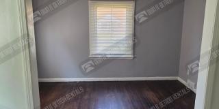 18627 Curtis St Gallery 7
