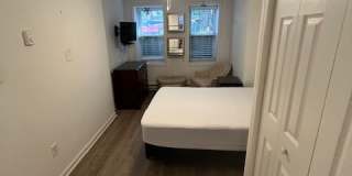 1646 Newton St NW #B Gallery 17