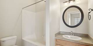 Spacious Sun-filled 3 bed 2.5 Bath Townhouse Gallery 31
