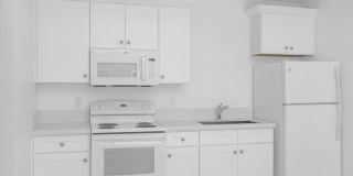 572 N Cambridge St Gallery 10