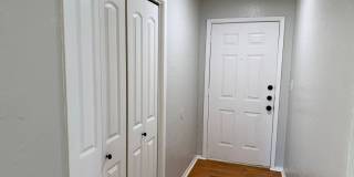 Lovely home in Expressway Village offering 3 bedrooms and a Jack & Jill bathroom. Gallery 4